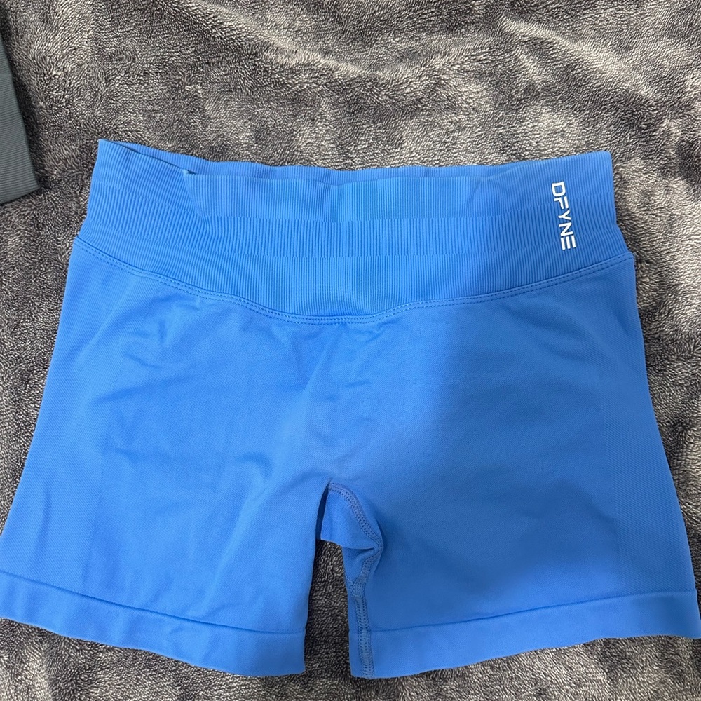 Dfyne shorts